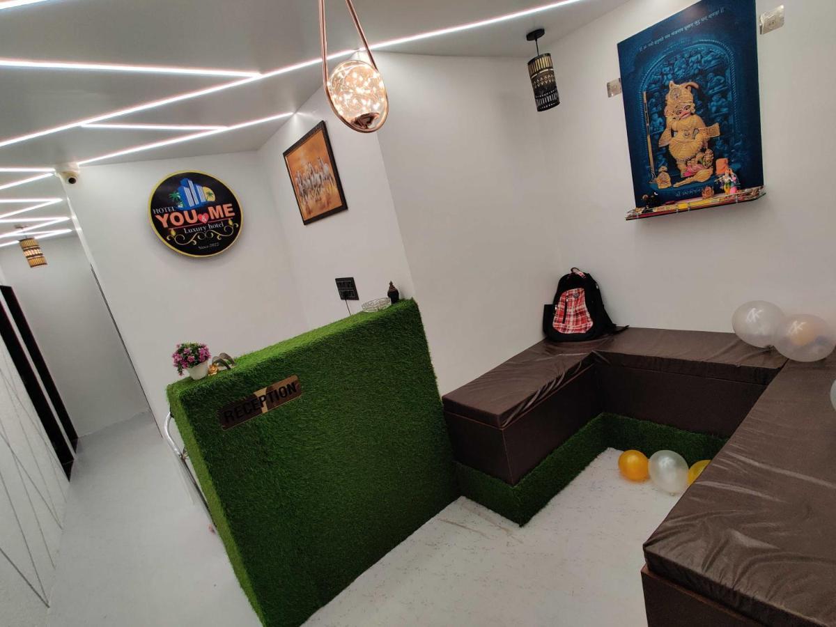 Oyo 91692 The You And Me Hotel Utrān Εξωτερικό φωτογραφία